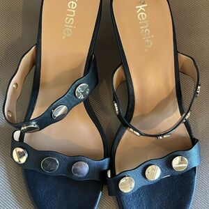 Kensie Black Sandals with Metallic Accents